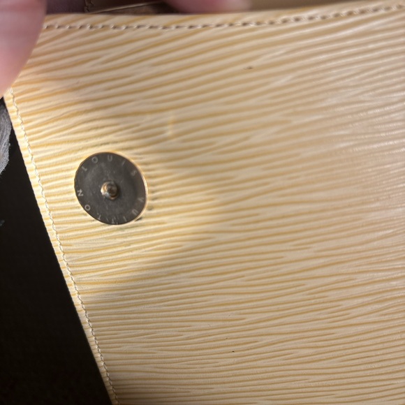 Louis Vuitton Epi Ramatuelle leather crossbody bag - Picture 3 of 9